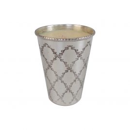 Silver plated pot with scented candle