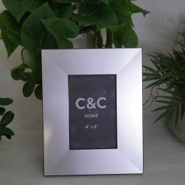 Lola Photo Frame (4 x 6) – กรอบรูปตกแต่งบ้าน